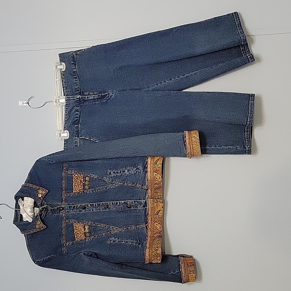 Women's Bejeweled Embellished Denim Jacket & Crop Pants Citygirl by Nancy Bolen